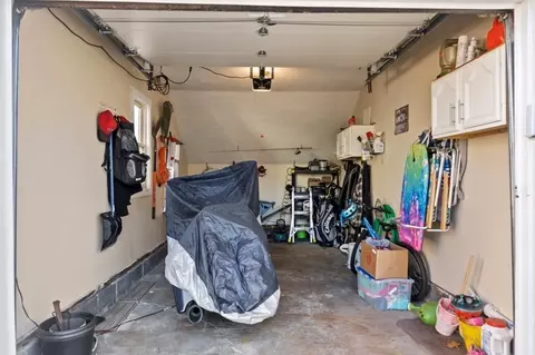 83 Pennsylvania Ave, Springfield, MA 01118 photo 35