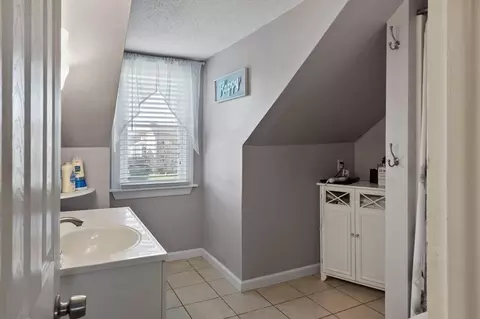 83 Pennsylvania Ave, Springfield, MA 01118 photo 25