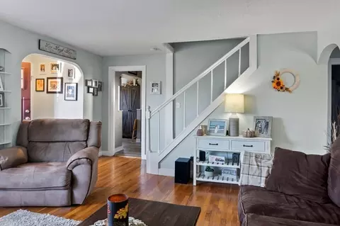 83 Pennsylvania Ave, Springfield, MA 01118 photo 8