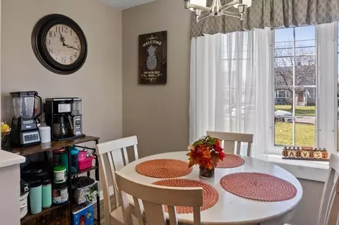 83 Pennsylvania Ave, Springfield, MA 01118 photo 13