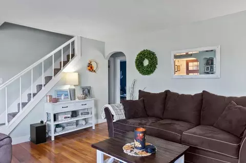 83 Pennsylvania Ave, Springfield, MA 01118 photo 7