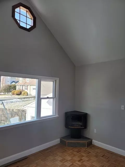 1114 Elsbree St, Fall River, MA 02720 photo 15