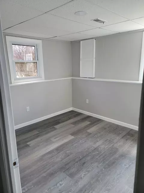 1114 Elsbree St, Fall River, MA 02720 photo 25