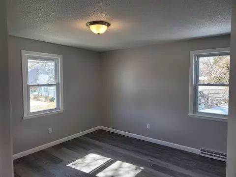 1114 Elsbree St, Fall River, MA 02720 photo 6
