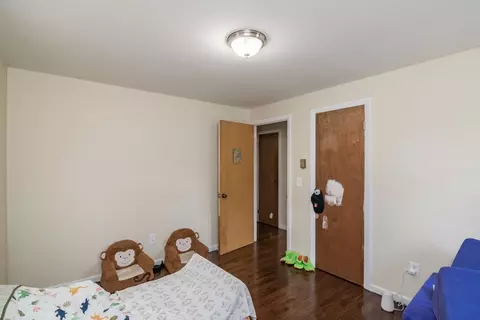31 Starling Rd, Springfield, MA 01119 photo 9