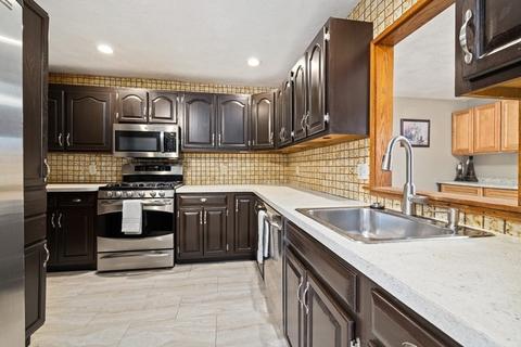 41 Main St, Saugus, MA 01906 photo 5