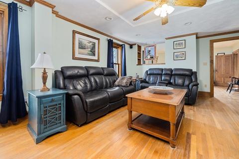 41 Main St, Saugus, MA 01906 photo 11