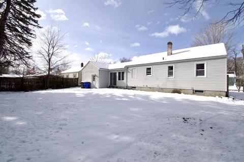 61 Suzanne St, Springfield, MA 01104 photo 30