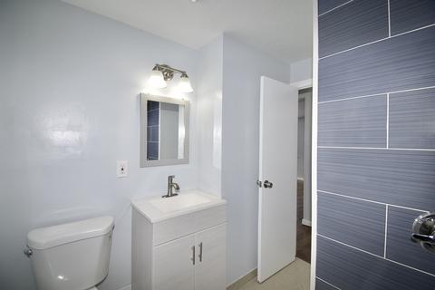 61 Suzanne St, Springfield, MA 01104 photo 20