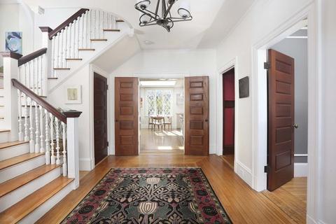 240 Clinton Rd, Brookline, MA 02445 photo 3