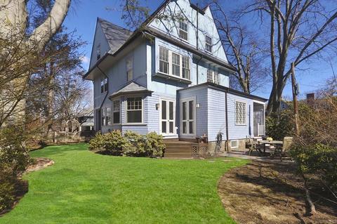 240 Clinton Rd, Brookline, MA 02445 photo 2