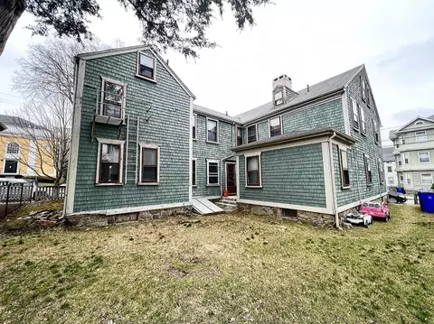 557 Walnut St, Fall River, MA 02720 photo 9