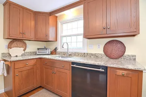 109 Pine St, Mansfield, MA 02048 photo 10