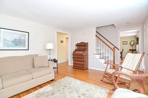 109 Pine St, Mansfield, MA 02048 photo 7