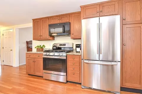 109 Pine St, Mansfield, MA 02048 photo 11