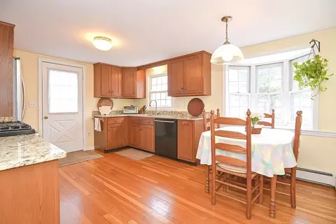 109 Pine St, Mansfield, MA 02048 photo 9