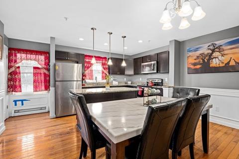 7 S Maxwell Ct, Worcester, MA 01607 photo 8