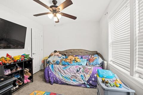 7 S Maxwell Ct, Worcester, MA 01607 photo 13