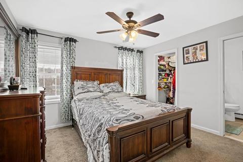 7 S Maxwell Ct, Worcester, MA 01607 photo 11