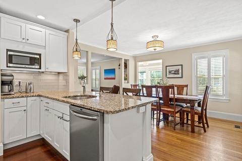 7 Perkins Ave, Reading, MA 01867 photo 8