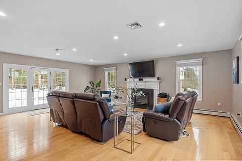 7 Gavin Cir, Andover, MA 01810 photo 17