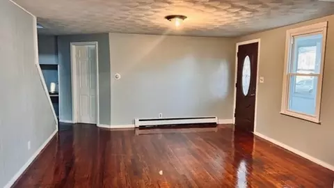 34 Border St, Springfield, MA 01104 photo 15