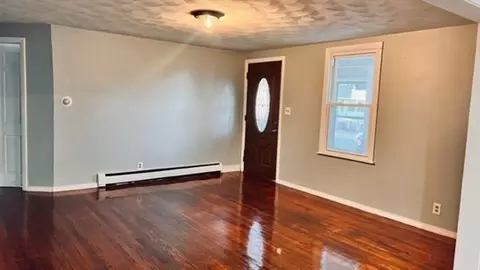 34 Border St, Springfield, MA 01104 photo 16
