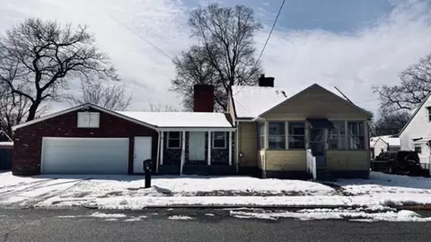 34 Border St, Springfield, MA 01104 photo 1