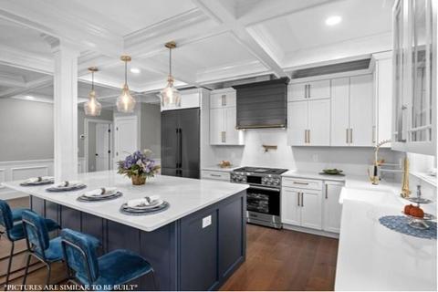 67 Everett St, Natick, MA 01760 photo 5