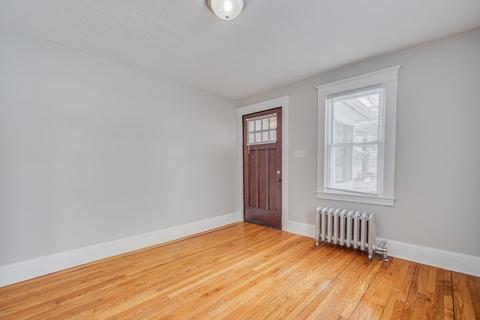35 Stuart St, Springfield, MA 01119 photo 15