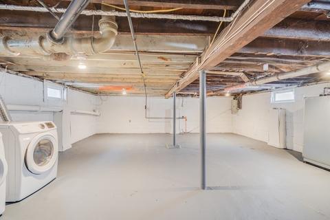 35 Stuart St, Springfield, MA 01119 photo 31