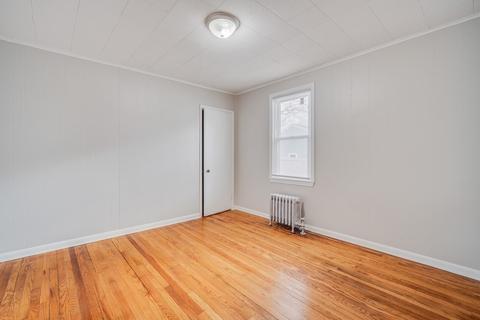 35 Stuart St, Springfield, MA 01119 photo 22