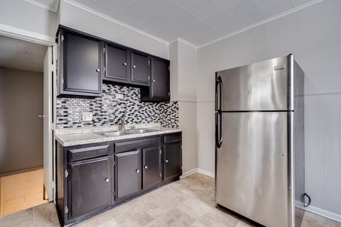 35 Stuart St, Springfield, MA 01119 photo 6