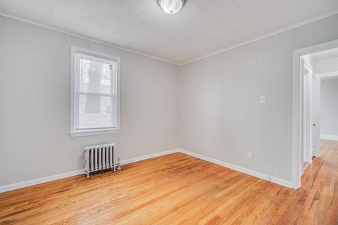 35 Stuart St, Springfield, MA 01119 photo 24
