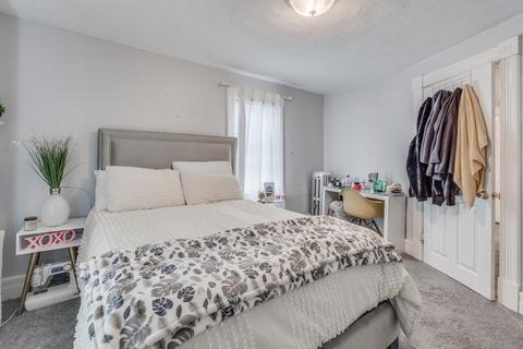 616 Armory St, Springfield, MA 01104 photo 21