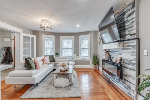 616 Armory St, Springfield, MA 01104 photo 8