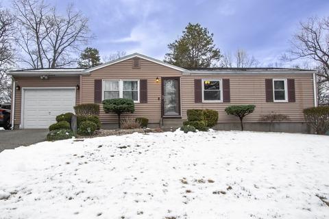 116 Sierra Vista Rd, Springfield, MA 01128