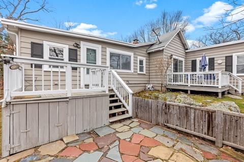 29 Grove Ave, Hingham, MA 02043 photo 2