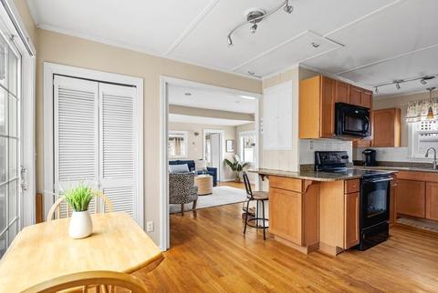 29 Grove Ave, Hingham, MA 02043 photo 14