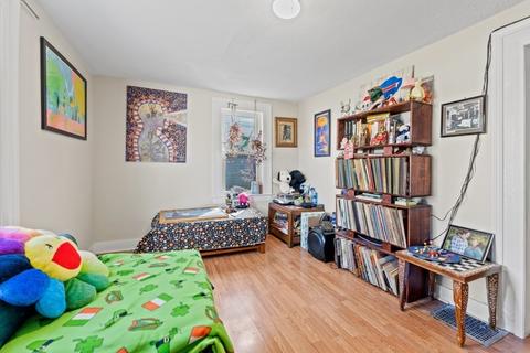 30 Mazarin St, Springfield, MA 01151 photo 8