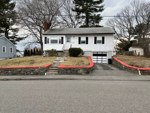 32 Devine Rd, Randolph, MA 02368 photo 1