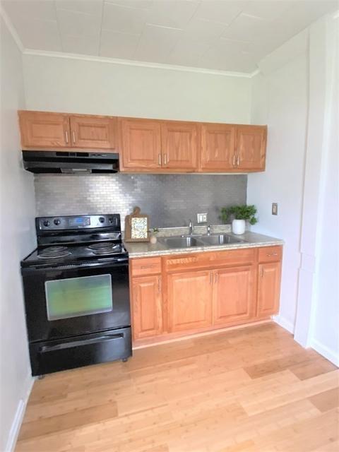 486 Snell St, Fall River, MA 02721 photo 7