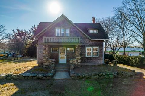 236 Russells Mills Rd, Dartmouth, MA 02748
