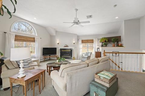 39 Chamberlain Rd, Uxbridge, MA 01569 photo 10