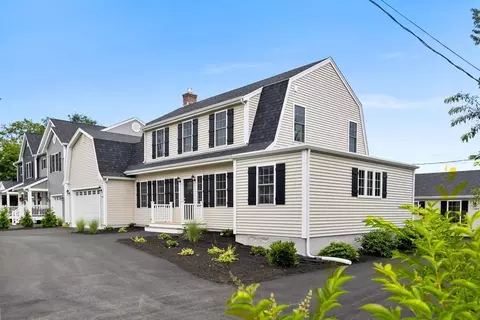 108 High St, Wareham, MA 02571