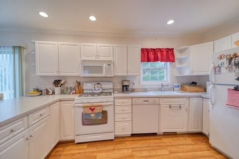 331 Cotuit Rd, Mashpee, MA 02649 photo 5