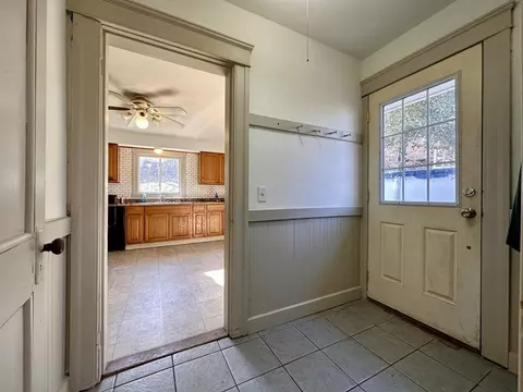 1 Gordon St, Worcester, MA 01604 photo 17