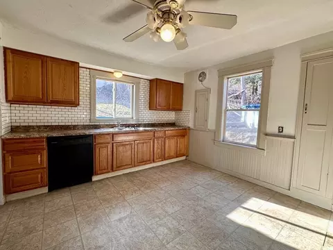 1 Gordon St, Worcester, MA 01604 photo 13