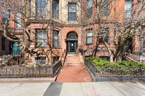 233 Commonwealth Ave #1, Boston, MA 02116