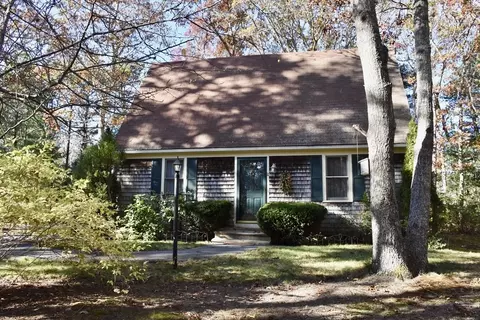 11 Jonas Dr, Mashpee, MA 02649 photo 1